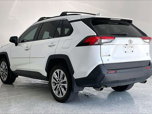 Used 2023 Toyota RAV4 XLE Premium AWD/4WD image 15