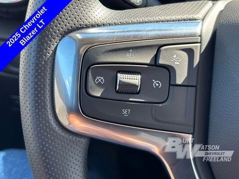 New 2025 Chevrolet Blazer LT w/ Convenience Package image 17