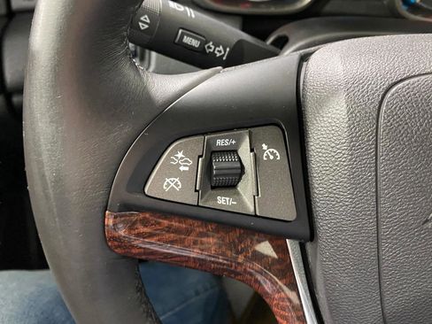 Used 2013 Chevrolet Malibu LTZ FWD image 17