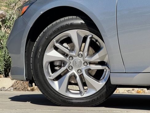 Used 2019 Honda Accord LX image 9