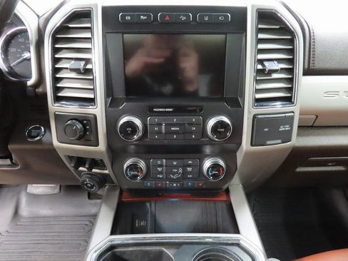 Used 2020 Ford F450 King Ranch w/ King Ranch Ultimate Package image 13