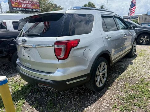 Used 2019 Ford Explorer Limited w/ Class III Trailer Tow Package FWD image 7