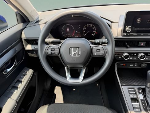 Certified 2024 Honda CR-V EX image 11