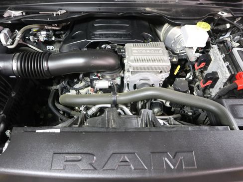 Used 2022 RAM 1500 Limited AWD/4WD image 14