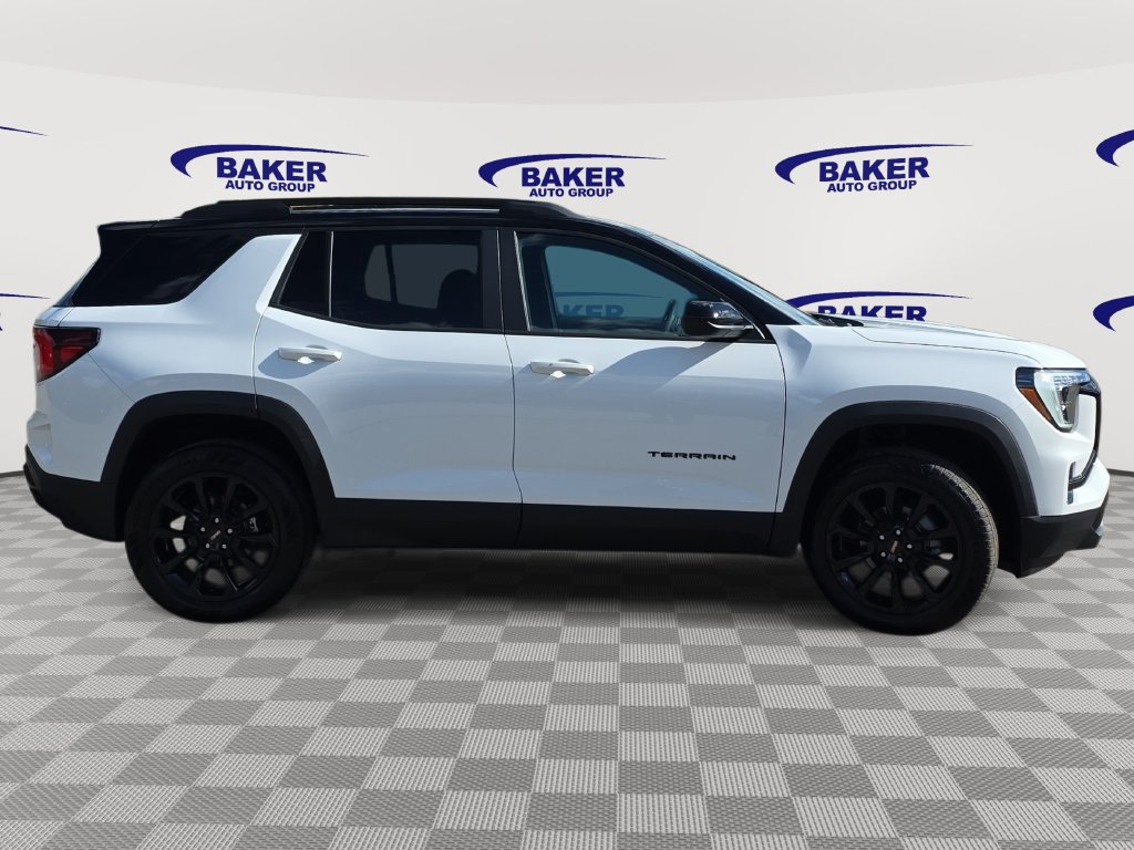 New 2027 GMC Terrain Elevation w/ Elevation Premium Package AWD/4WD image 4