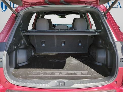 Used 2025 Subaru Forester Premium w/ Convenience Package #1 AWD/4WD image 12