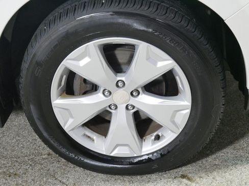 Used 2015 Subaru Forester 2.5i Limited w/ Popular Package #1 AWD/4WD image 15