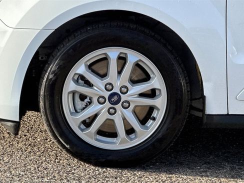 Used 2021 Ford Transit Connect XLT image 33