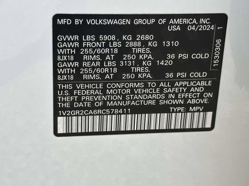 Used 2024 Volkswagen Atlas Peak Edition SEL AWD/4WD image 25