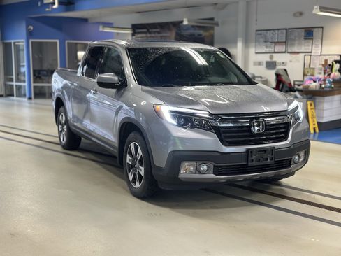 Used 2018 Honda Ridgeline RTL-E image 3