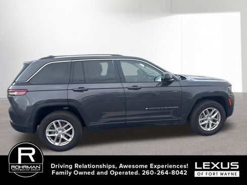 Used 2023 Jeep Grand Cherokee Laredo w/ Luxury Tech Group I image 11
