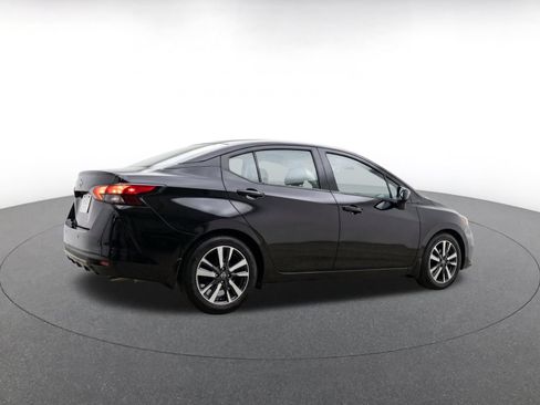 Used 2025 Nissan Versa SV FWD image 9