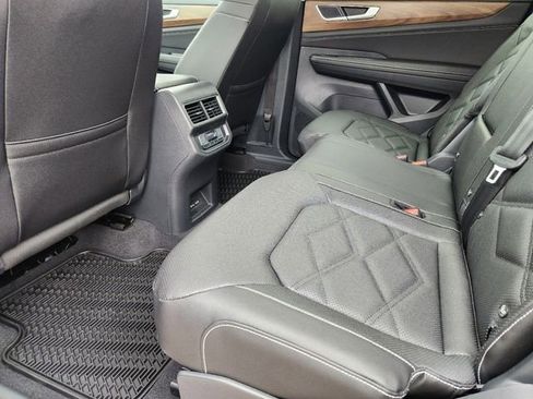 New 2025 Volkswagen Atlas SE image 20