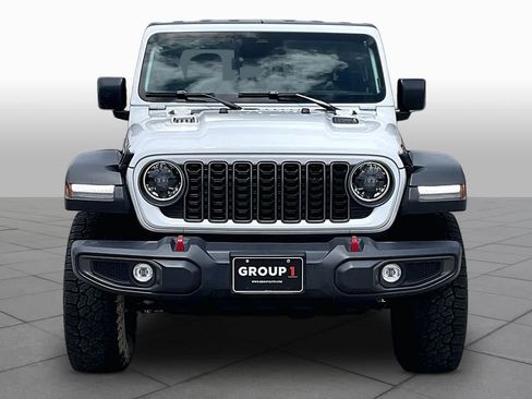 Used 2026 Jeep Gladiator Rubicon AWD/4WD image 4