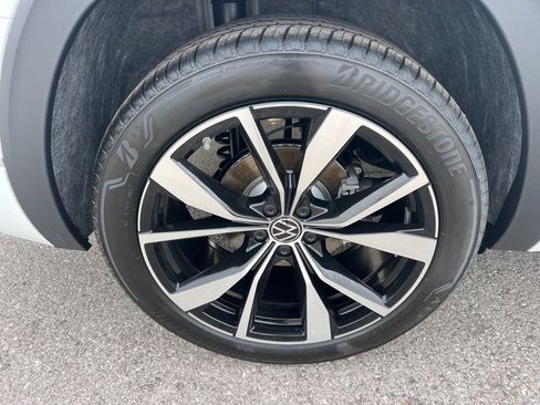 New 2026 Volkswagen Atlas SEL Premium R-Line AWD/4WD image 7
