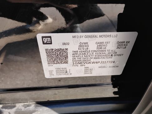 Used 2023 Chevrolet Traverse LT w/ LPO, Floor Liner Package image 39