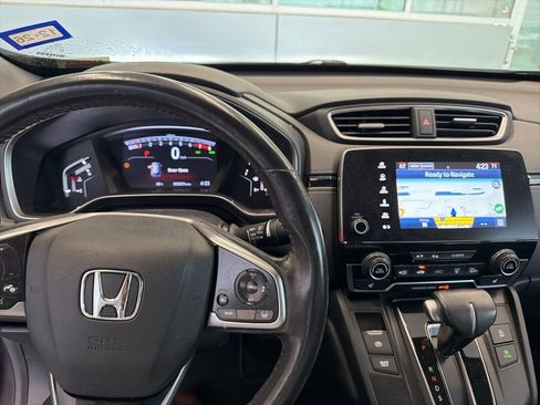 Used 2020 Honda CR-V Touring image 3