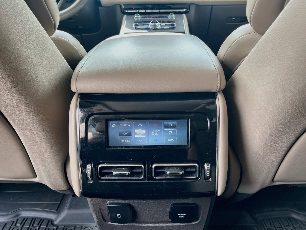 Used 2020 Lincoln Aviator Reserve w/ Equipment Group 202A AWD/4WD image 27