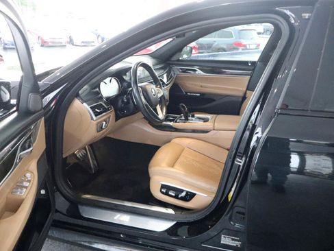 Used 2017 BMW 740i RWD image 16