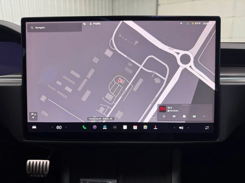 Used 2025 Tesla Model S Plaid AWD/4WD image 22