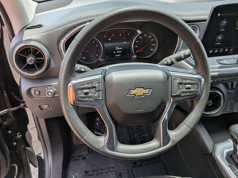 Used 2025 Chevrolet Blazer LT FWD image 22
