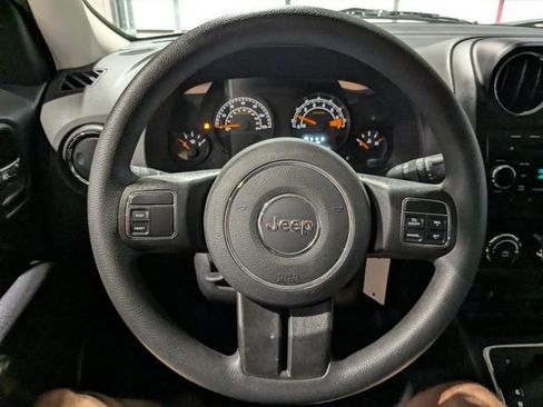 Used 2016 Jeep Patriot Sport image 27
