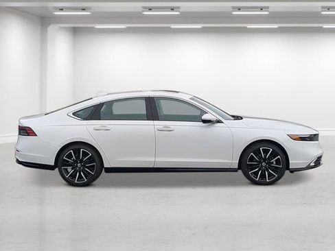 New 2026 Honda Accord Touring image 7