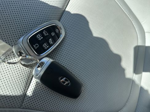 Used 2023 Hyundai Tucson Limited image 20