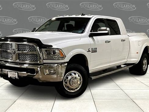 Used 2017 RAM 3500 Laramie image 3
