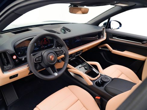 New 2026 Porsche Cayenne image 4