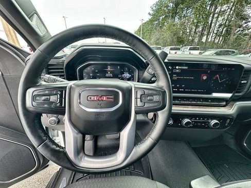 Certified 2024 GMC Sierra 1500 Elevation image 11