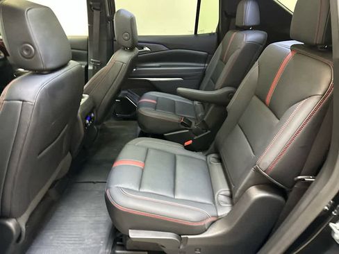 Used 2024 Chevrolet Traverse RS w/ LPO, Floor Liner Package AWD/4WD image 6