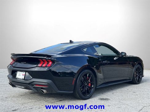 Certified 2024 Ford Mustang GT image 3