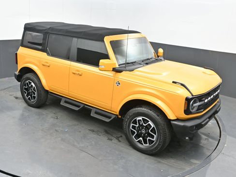 Used 2022 Ford Bronco Outer Banks image 35