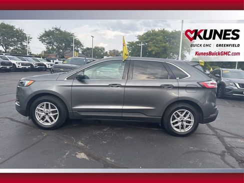 Used 2024 Ford Edge SEL image 9