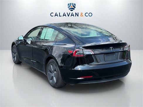 Used 2021 Tesla Model 3 Standard Range Plus image 3
