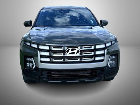 Used 2025 Hyundai Santa Cruz SE image 2
