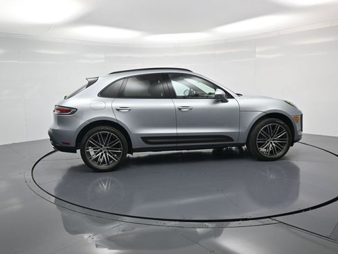 Certified 2026 Porsche Macan image 31