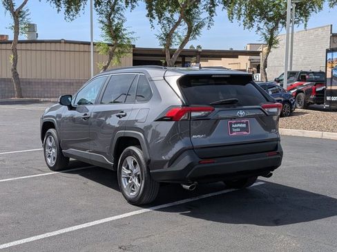 Used 2024 Toyota RAV4 XLE FWD image 8