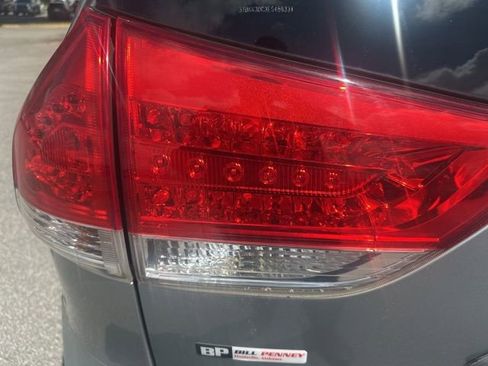 Used 2014 Toyota Sienna LE FWD image 12