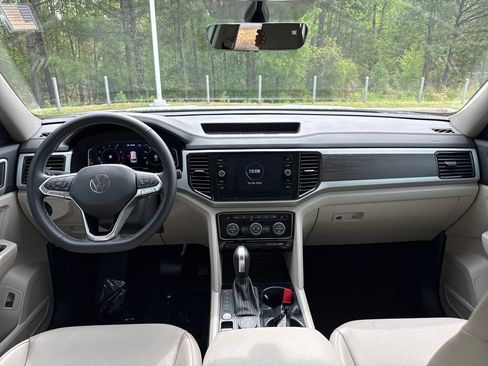 Used 2022 Volkswagen Atlas SE image 16