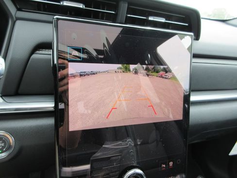 New 2027 GMC Terrain Elevation w/ Elevation Premium Package AWD/4WD image 16