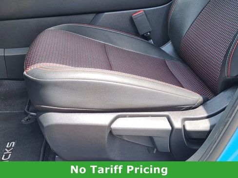 Used 2025 Nissan Kicks SR AWD/4WD image 23