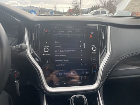 Used 2025 Subaru Outback Premium w/ Popular Package #1A image 12