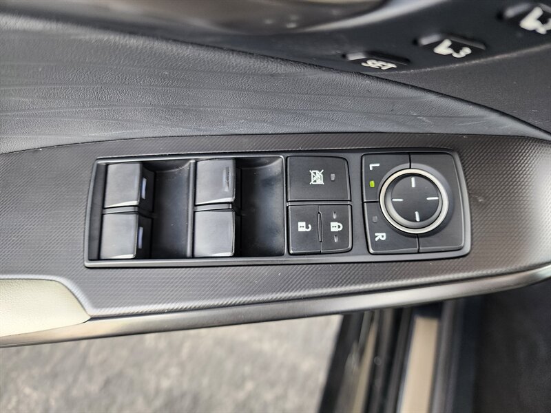 Used 2022 Lexus IS 350 F Sport w/ Navigation Package AWD/4WD image 22