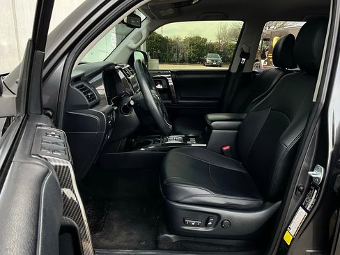 Used 2021 Toyota 4Runner SR5 image 10