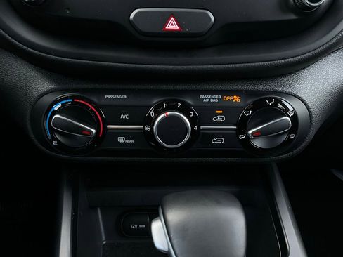 Used 2021 Kia Soul X-Line image 25