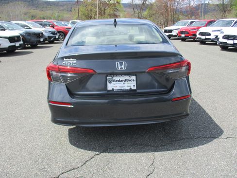 Certified 2022 Honda Civic EX image 6
