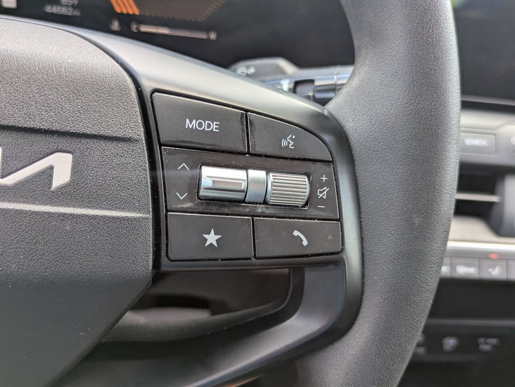 Used 2025 Kia K4 FWD image 13