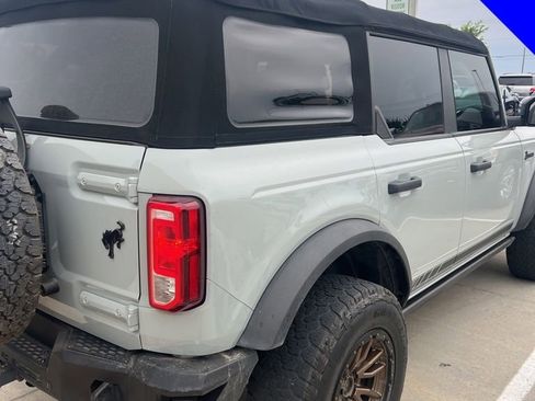 Used 2022 Ford Bronco Black Diamond AWD/4WD image 9